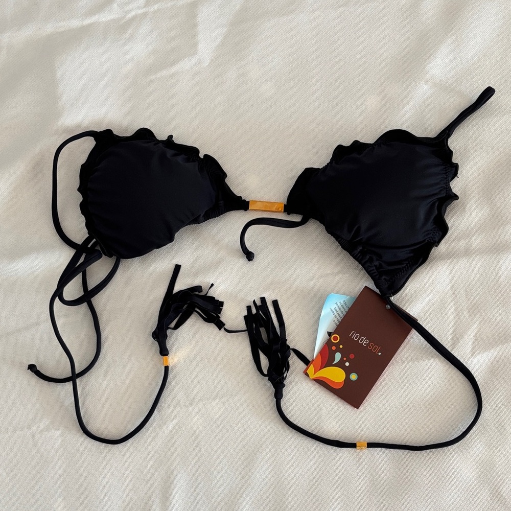 Rio de Sol NWT Black Ruffled Bikini Top Stylish Brazilian
